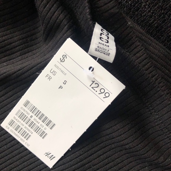 2 H&M off the shoulder crop tops - Picture 6 of 6